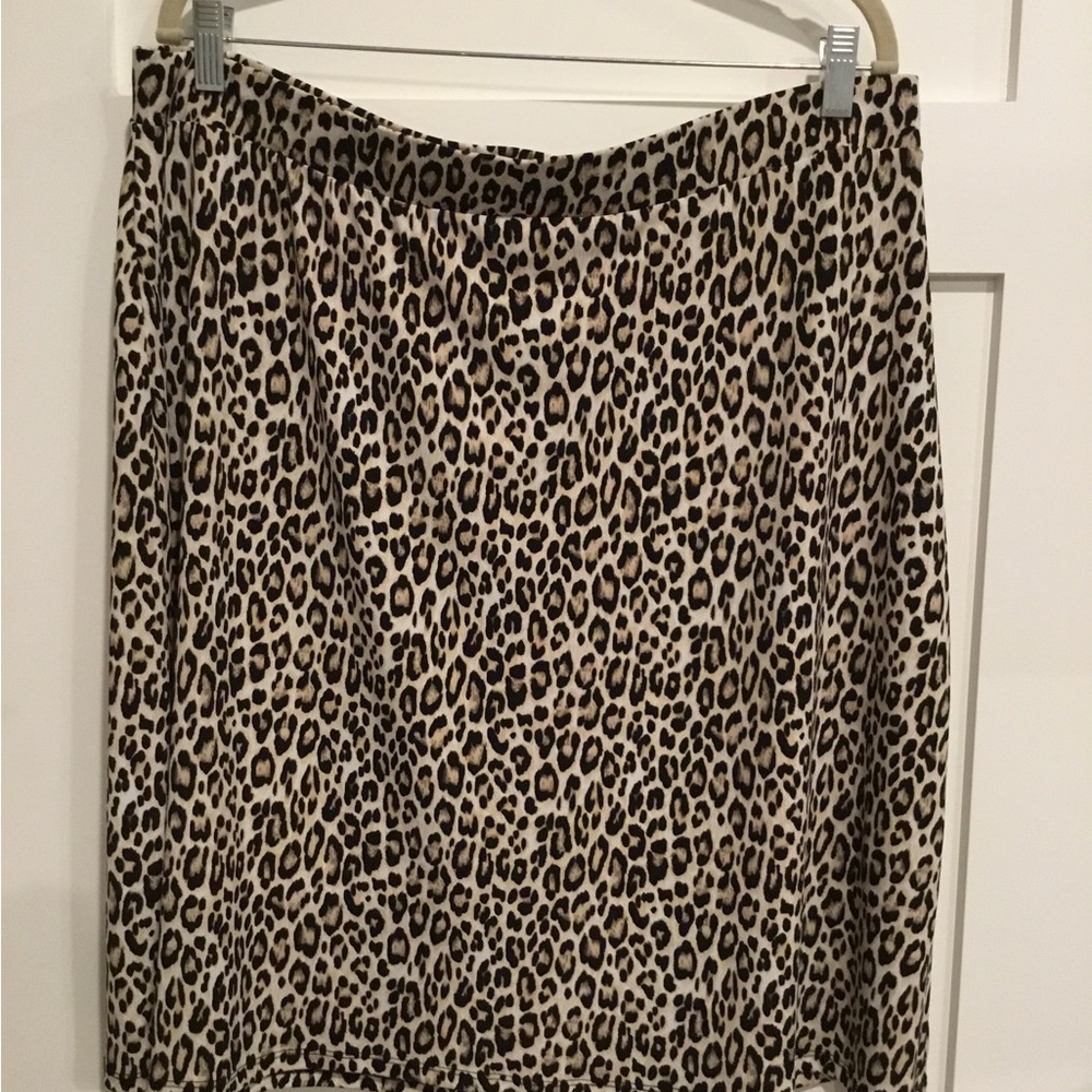 Philosophy Cream Pencil Skirt Knee-Length for Night Out